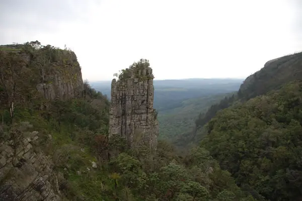 岩の塔